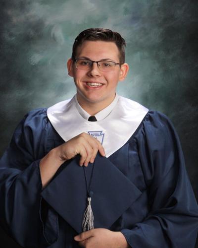 Two Paris High School seniors receive renewable Terry Foundation 
