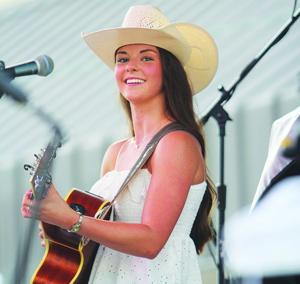 Hometown girl: Former North Lamar graduate Callie Crawford lives out dream performing at 903 Sunsets opening