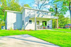 Free: Cultiv8ting new homes: Paris nonprofit creates attainable housing for working families