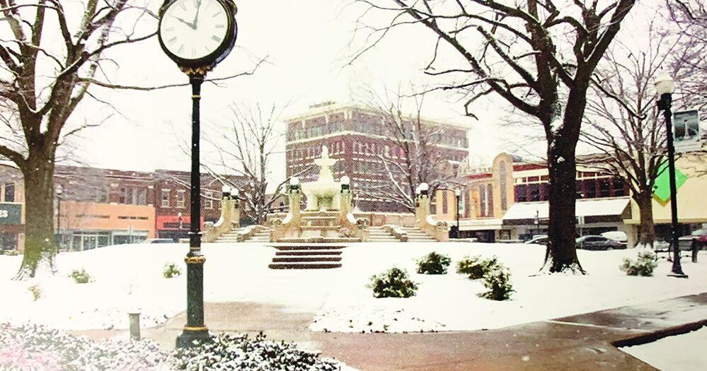 Free: A Christmas gift from Paris: Seasonal Christmas cards being sold by The Paris News | Free Free: A Christmas gift from Paris: Seasonal Christmas cards being sold by The Paris News | Free