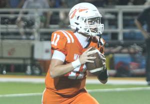 Honey Grove’s Four Score: Warriors celebrate Homecoming with victory over Chisum, move to 4-0