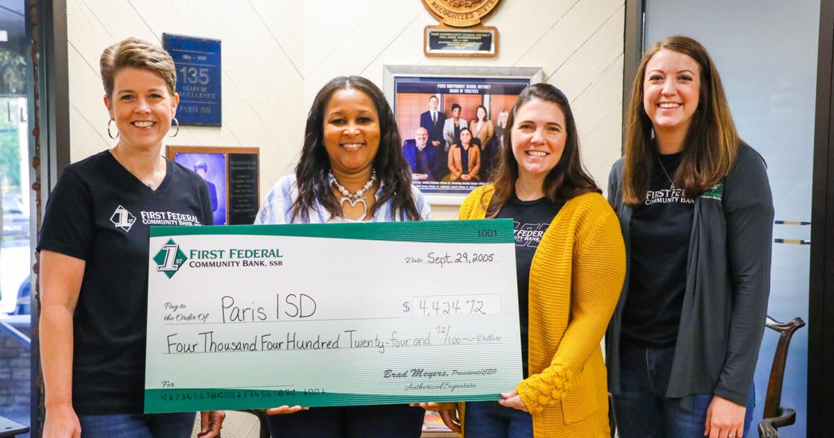 First Federal Community Bank presents ,424.72 donation to Paris ISD | News First Federal Community Bank presents ,424.72 donation to Paris ISD | News