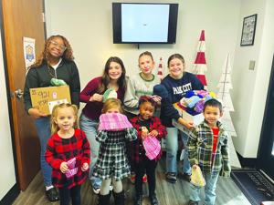 Paris Junior High students spread holiday warmth through service project