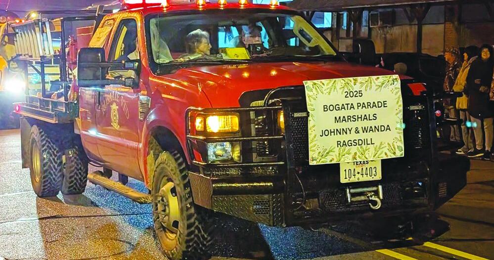 Bogata Christmas parade brings joy in the rain this year | News