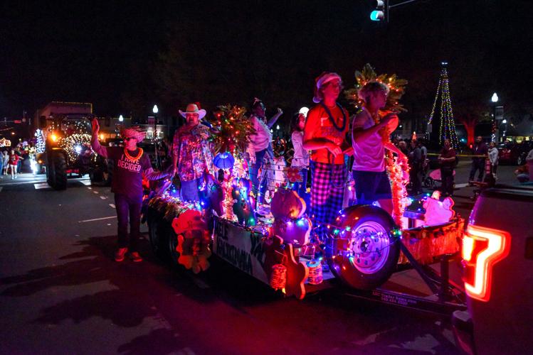 Paris loves a parade 4H wins top float honor in annual Christmas