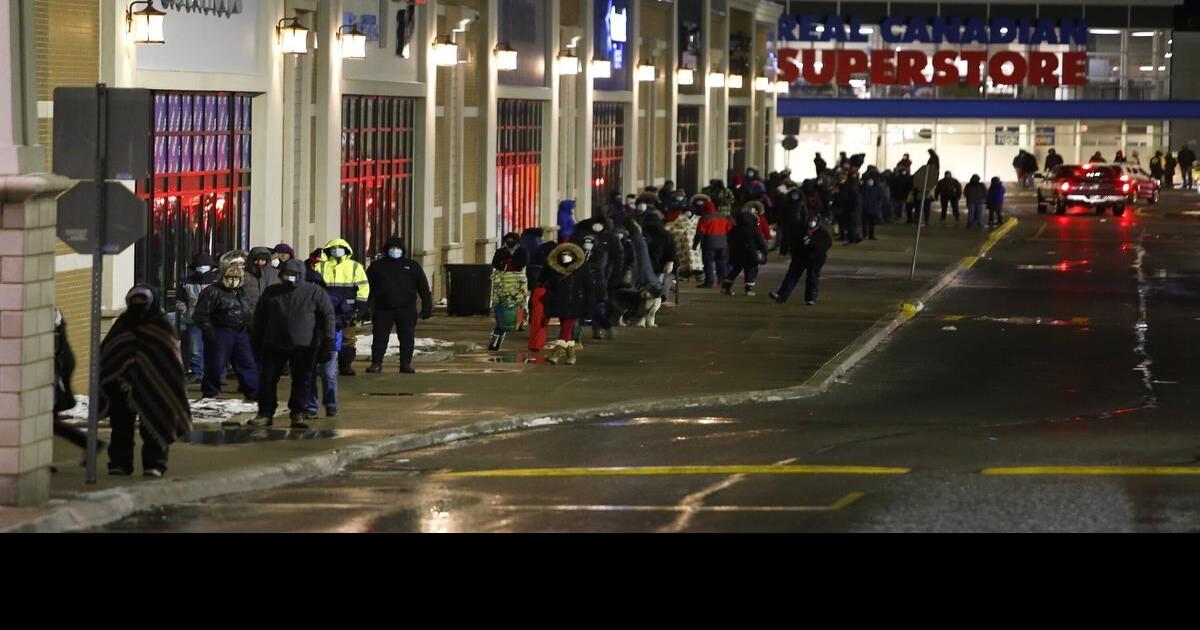 Rapid giveaway for rapid antigen test kits at Peterborough mall