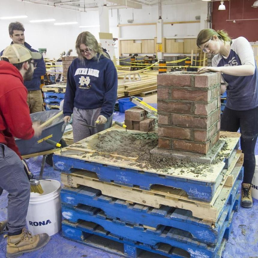 St. Clair Catholic District School Board - St. Patrick's Catholic High  School Manufacturing Technology Students Partner with Seaway Kiwanis to  Produce Festive Christmas Arch