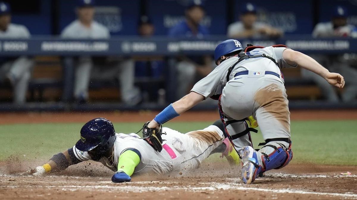Freddie Freeman, Dodgers deliver defeat to Rays