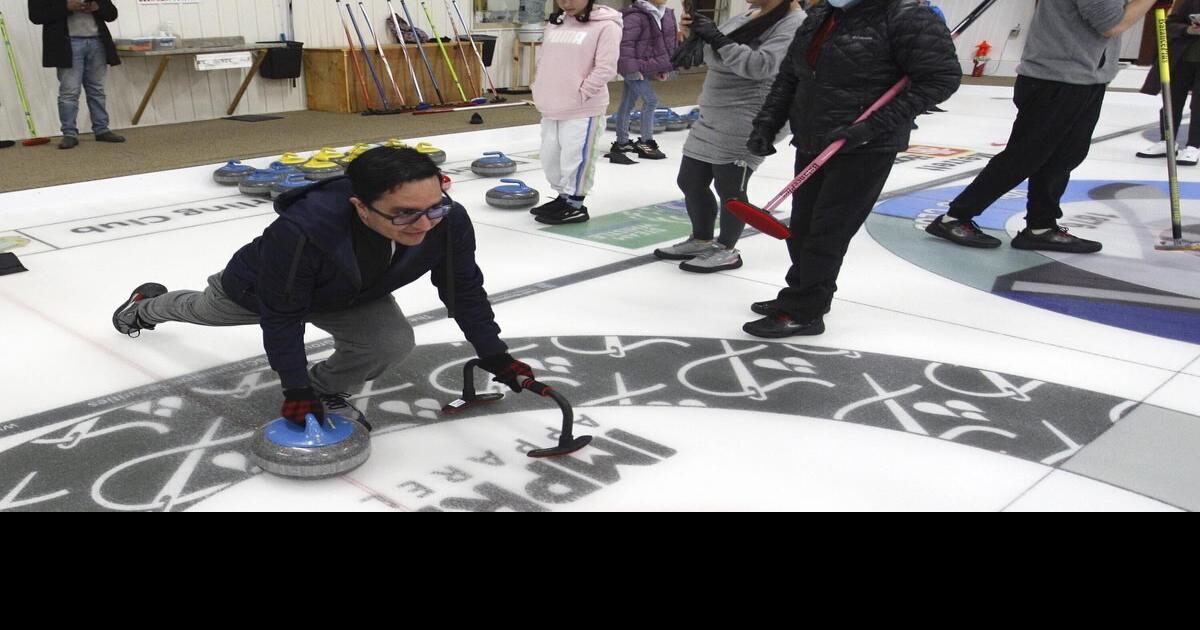 Photos Learning the sport at Peterborough Curling Club