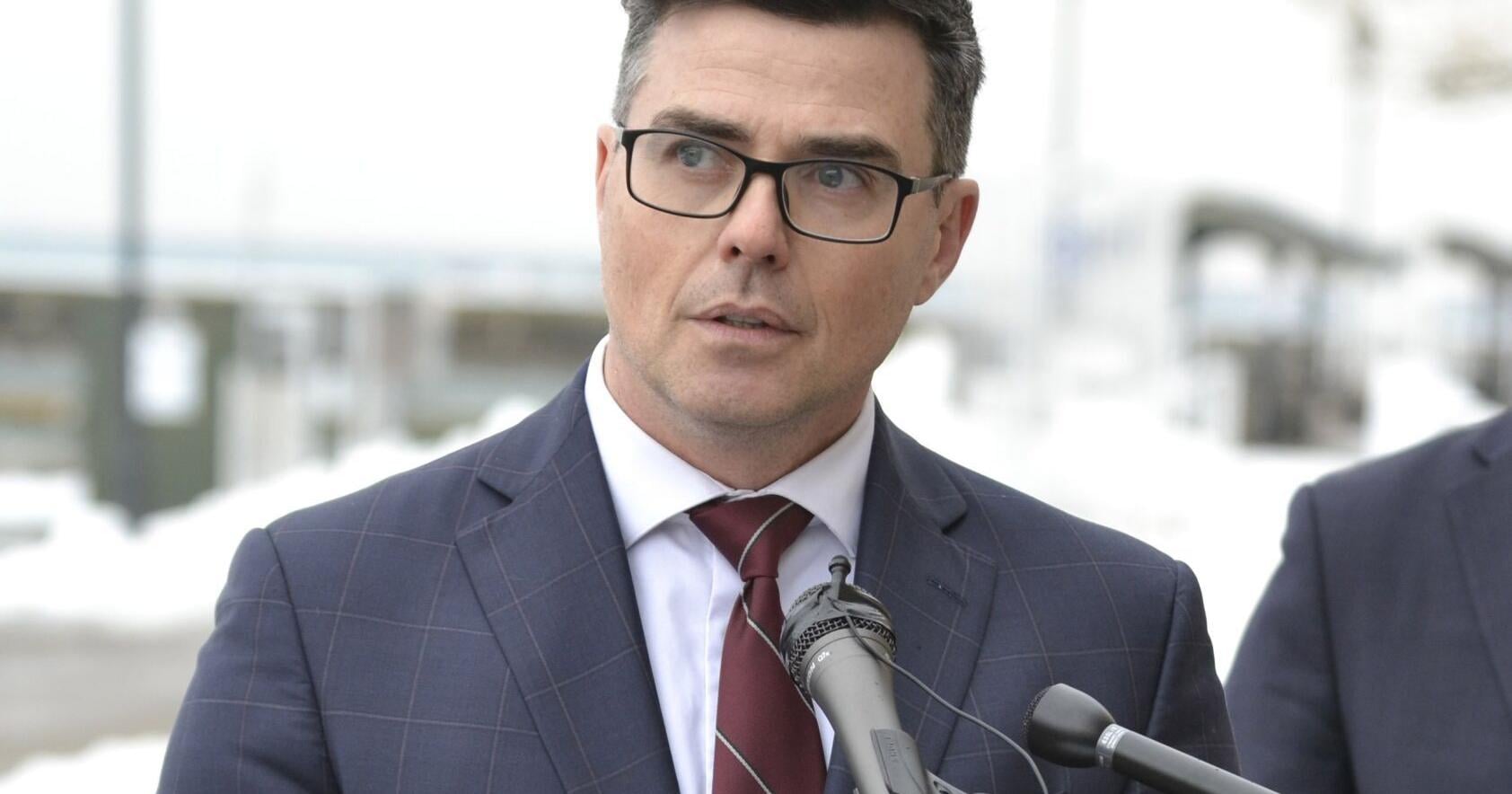 Lucas Cleveland files for re - election in Cobourg