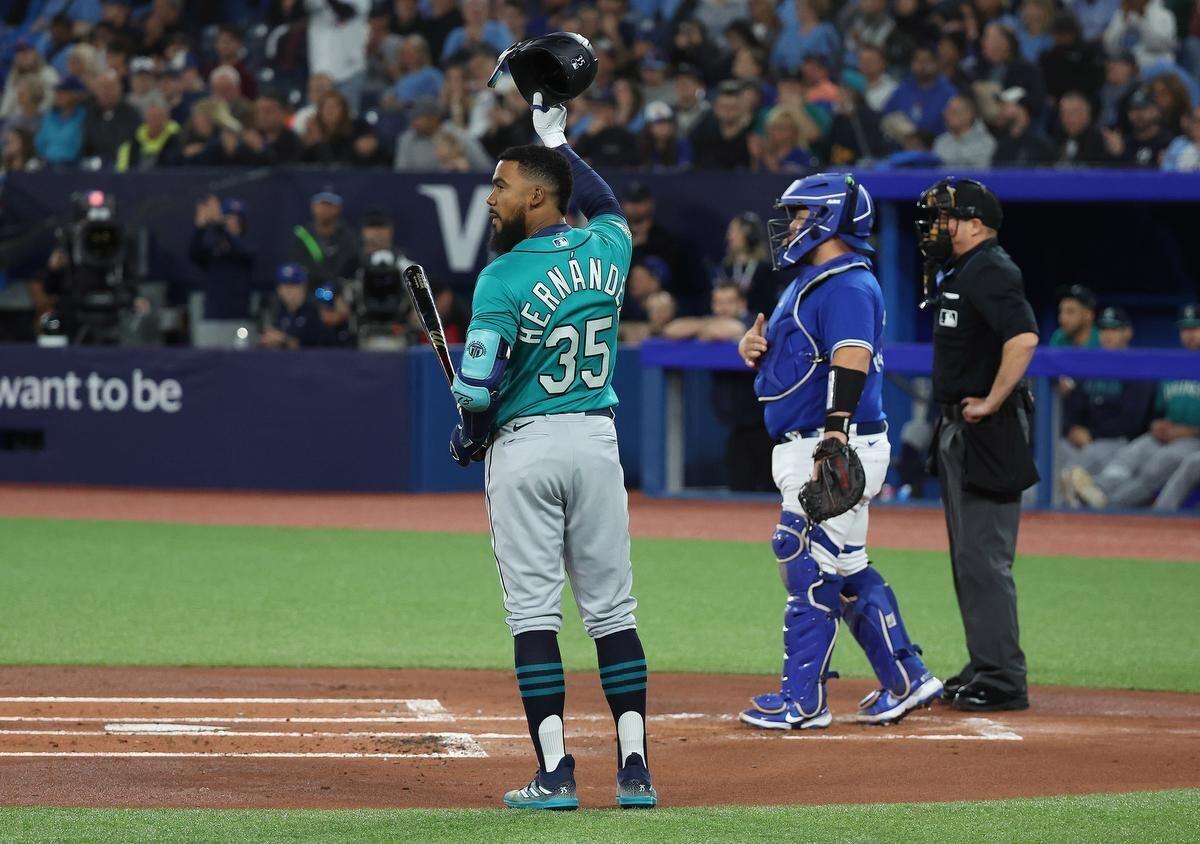 Teoscar Hernández homers twice to lead Mariners over Royals 15-2 - Newsday