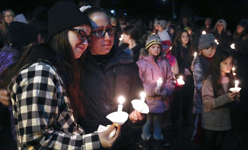 Photos: Candlelight vigil remembers crash victim Riddick MacHart