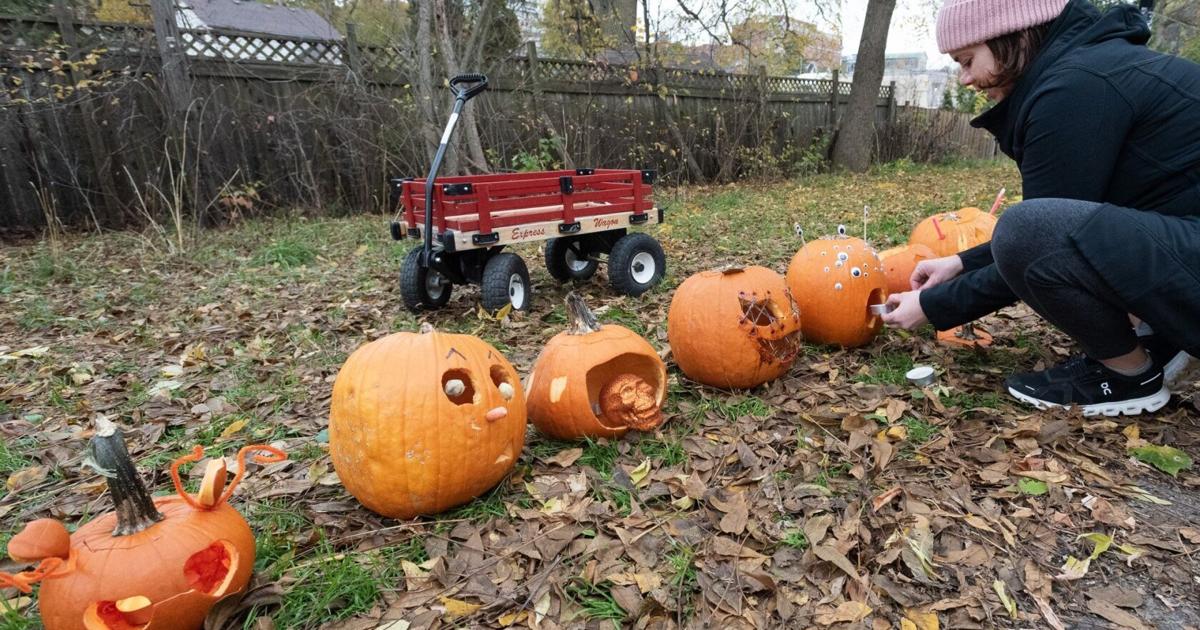 Photos: Parade of pumpkins