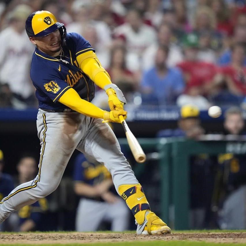 Contreras' 3-run homer leads Brewers over Pirates 6-3, maintains share of  NL Central lead