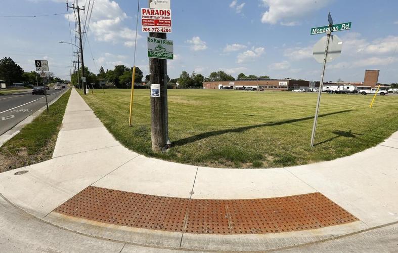 Apartments, townhouses planned for Braidwood Ave. site in Peterborough