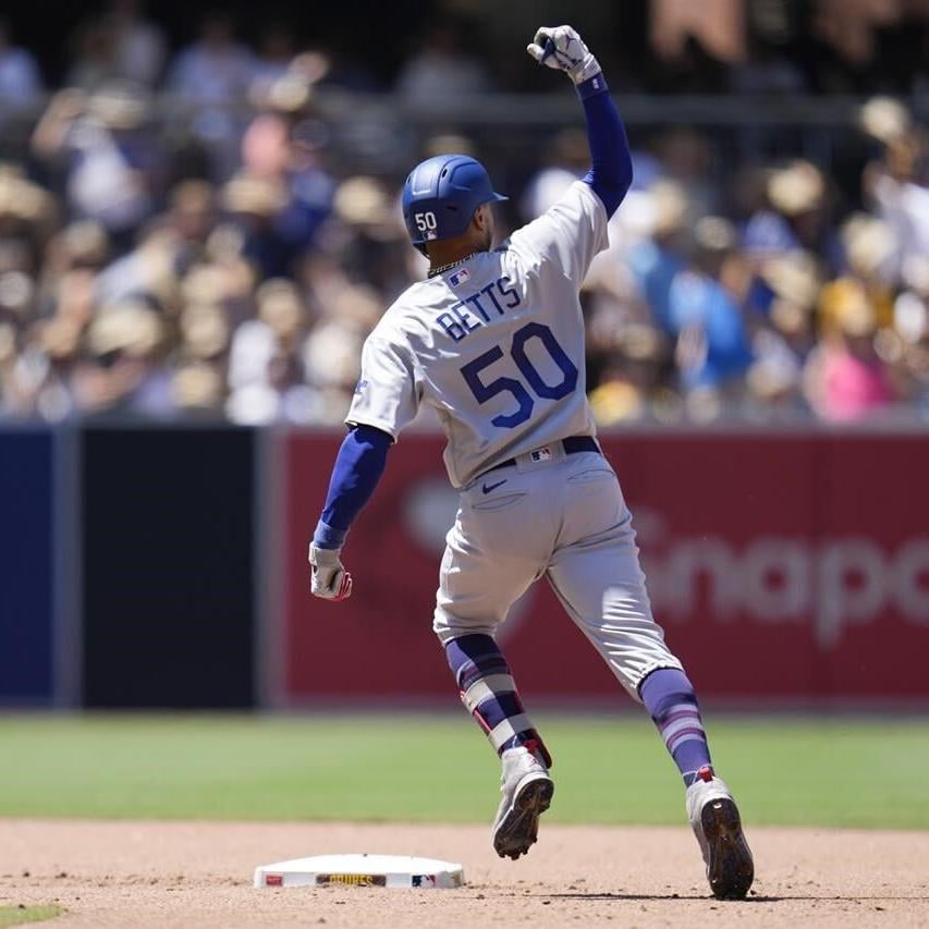 Betts' grand slam caps 8-run 4th inning as the Dodgers stun the Padres 13-7  - ABC News