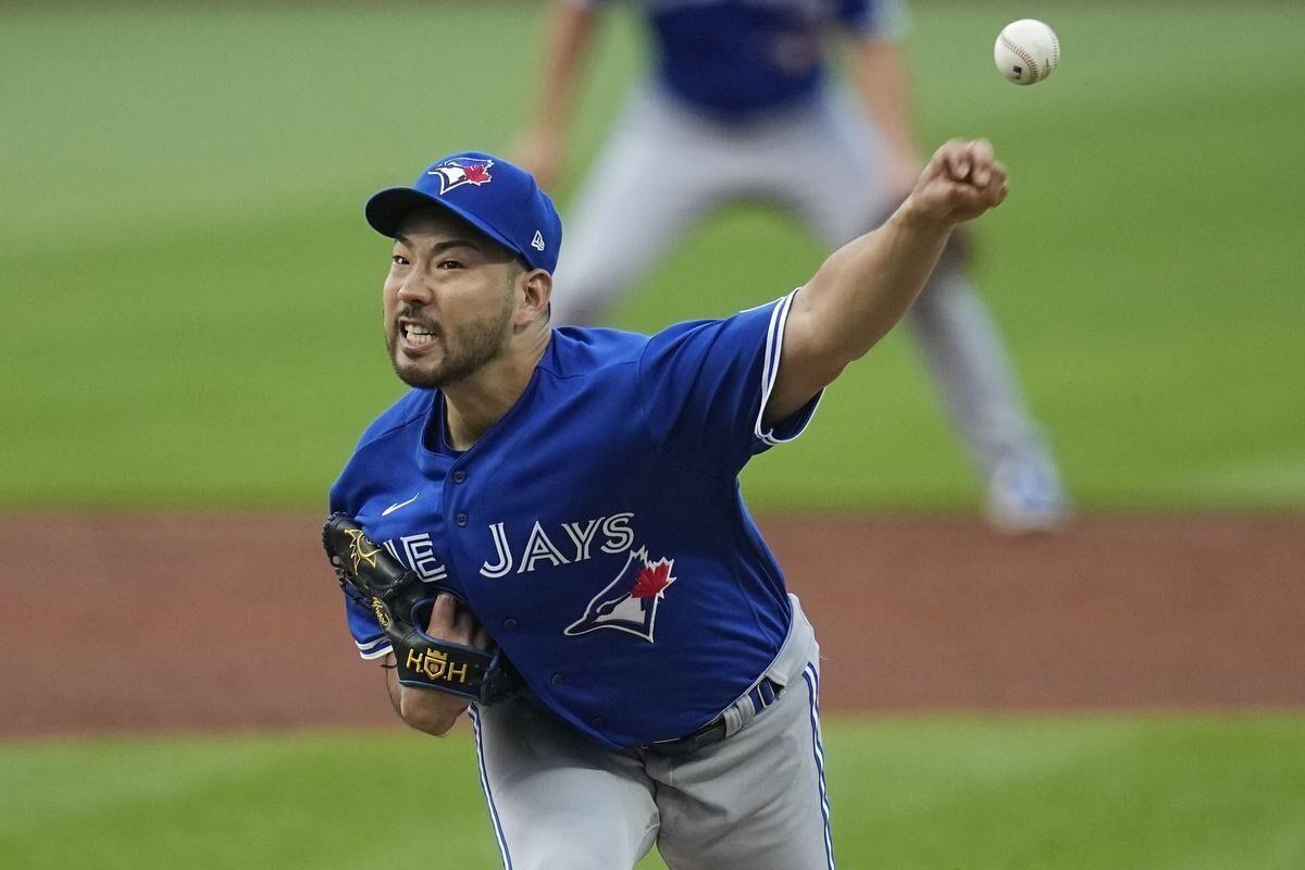 Toronto Blue Jays catcher Danny Jansen hosts baseball camp for