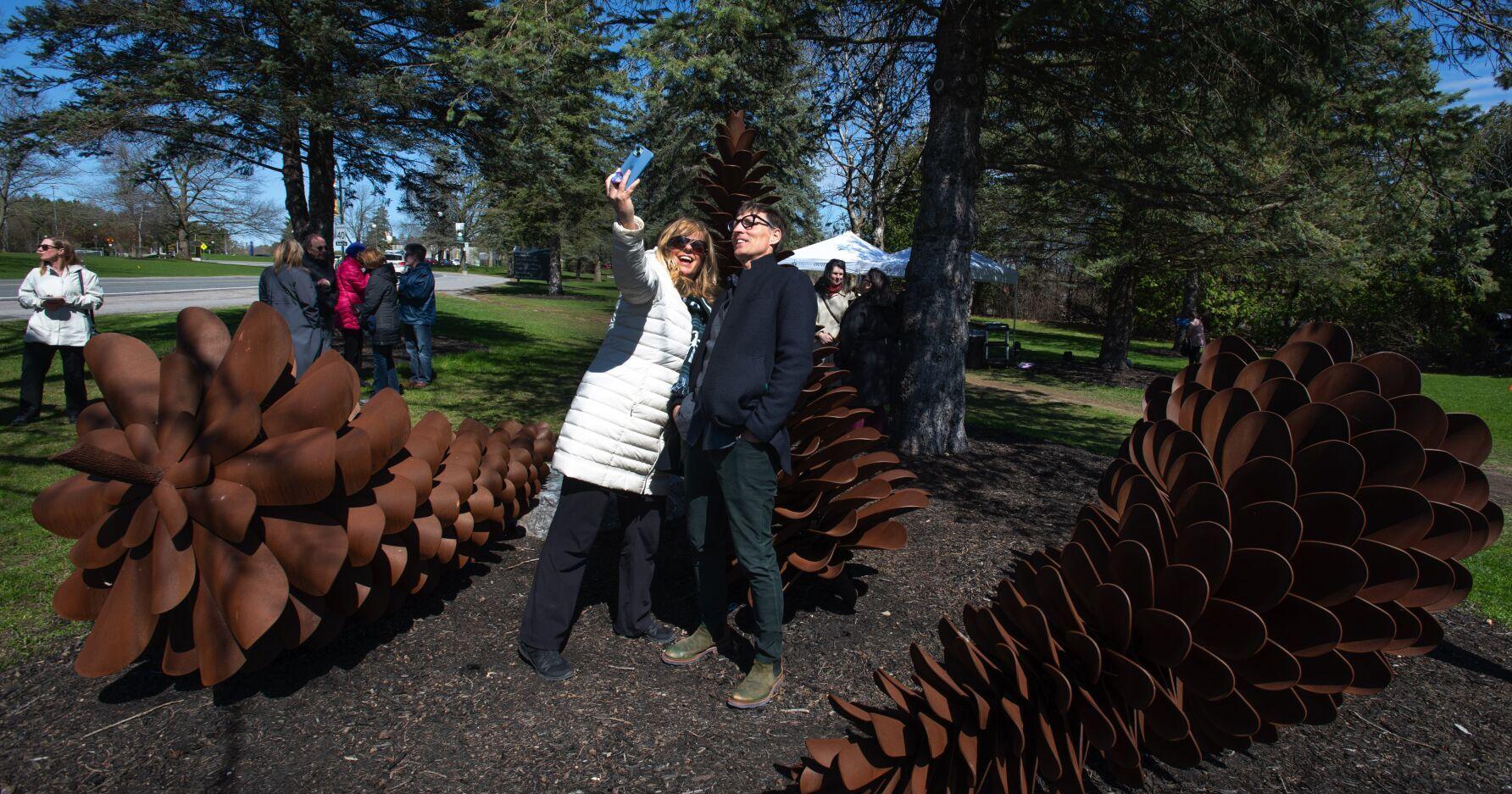 Inspiring new sculpture graces Trent's west bank - Vimarsana News