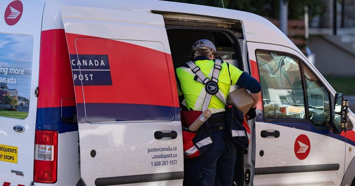 Reforms by international mail carriers could help Canada Post navigate challenges