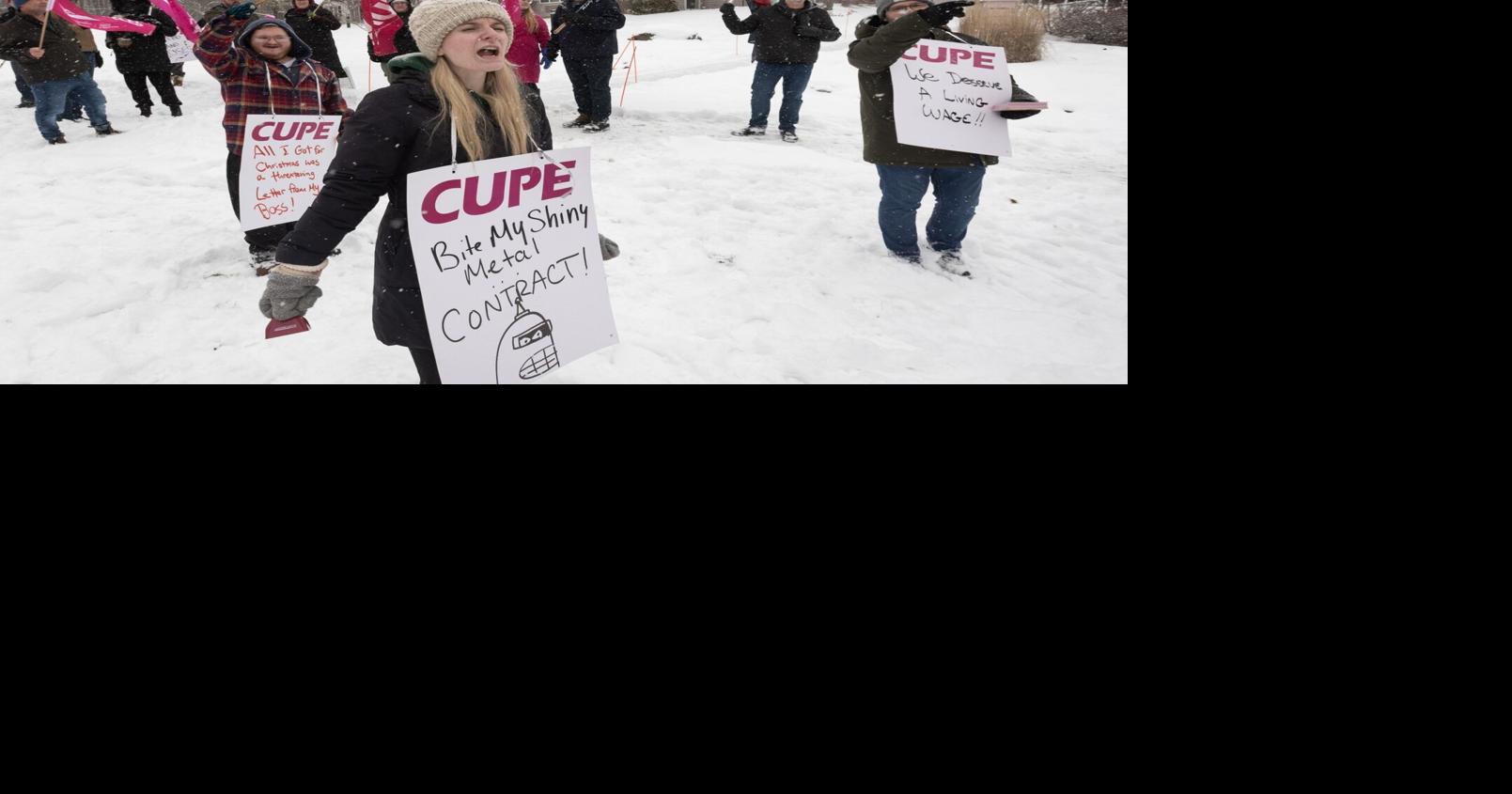 CUPE holds solidarity rally for Sherbrooke Heights workers