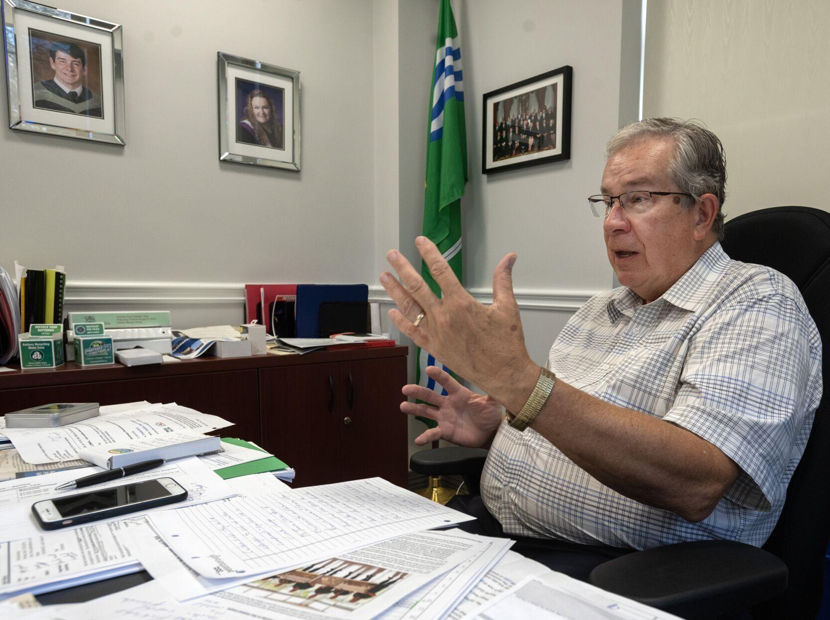 'Who doesn't like maple syrup?': Bonnerworth Park could be an urban sugar bush: Mayor Jeff Leal