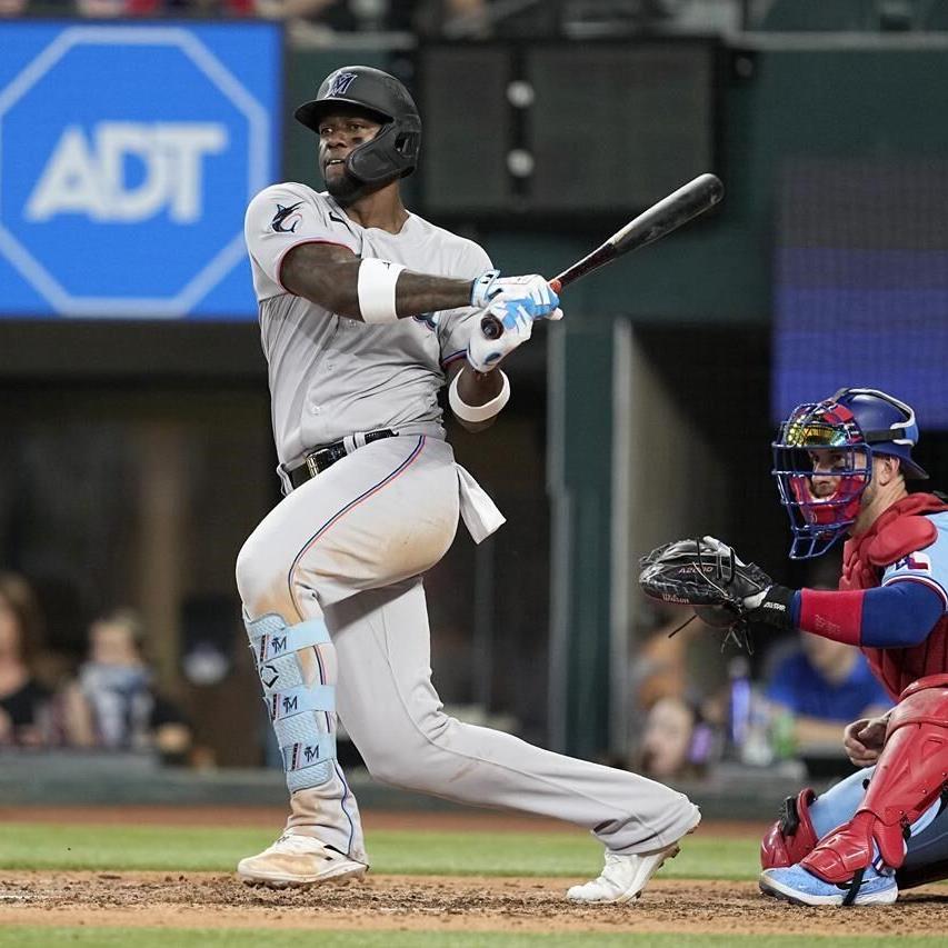 Rangers third baseman Josh Jung fractures left thumb vs. Miami Marlins