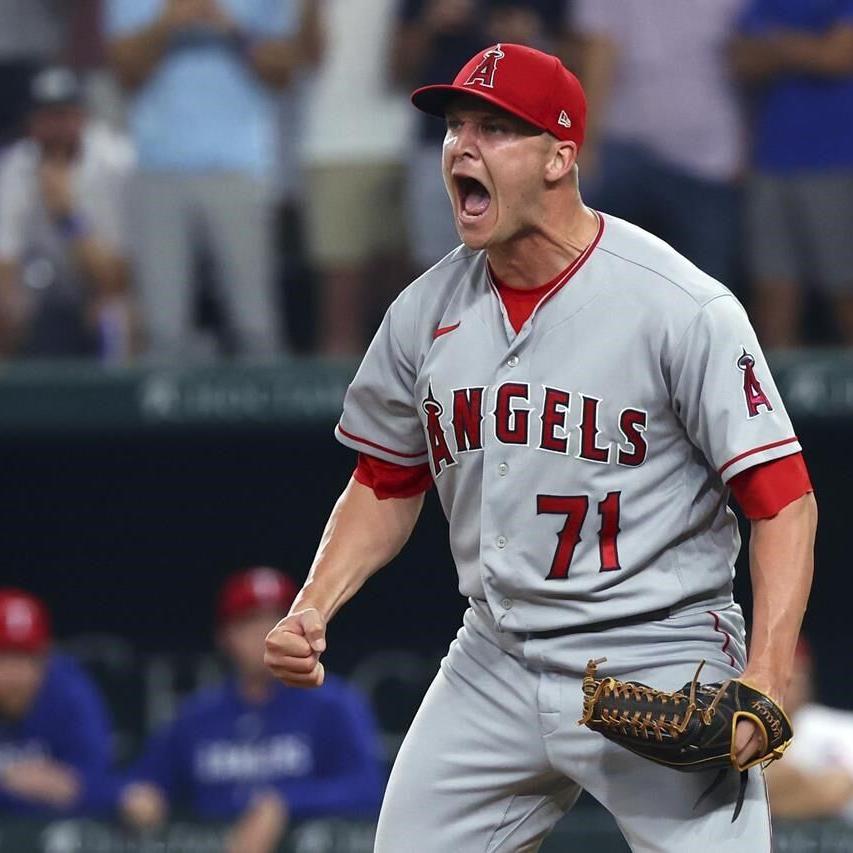 Ohtani ties score with 35th homer, Angels beat Yankees 4-3 in 10 innings