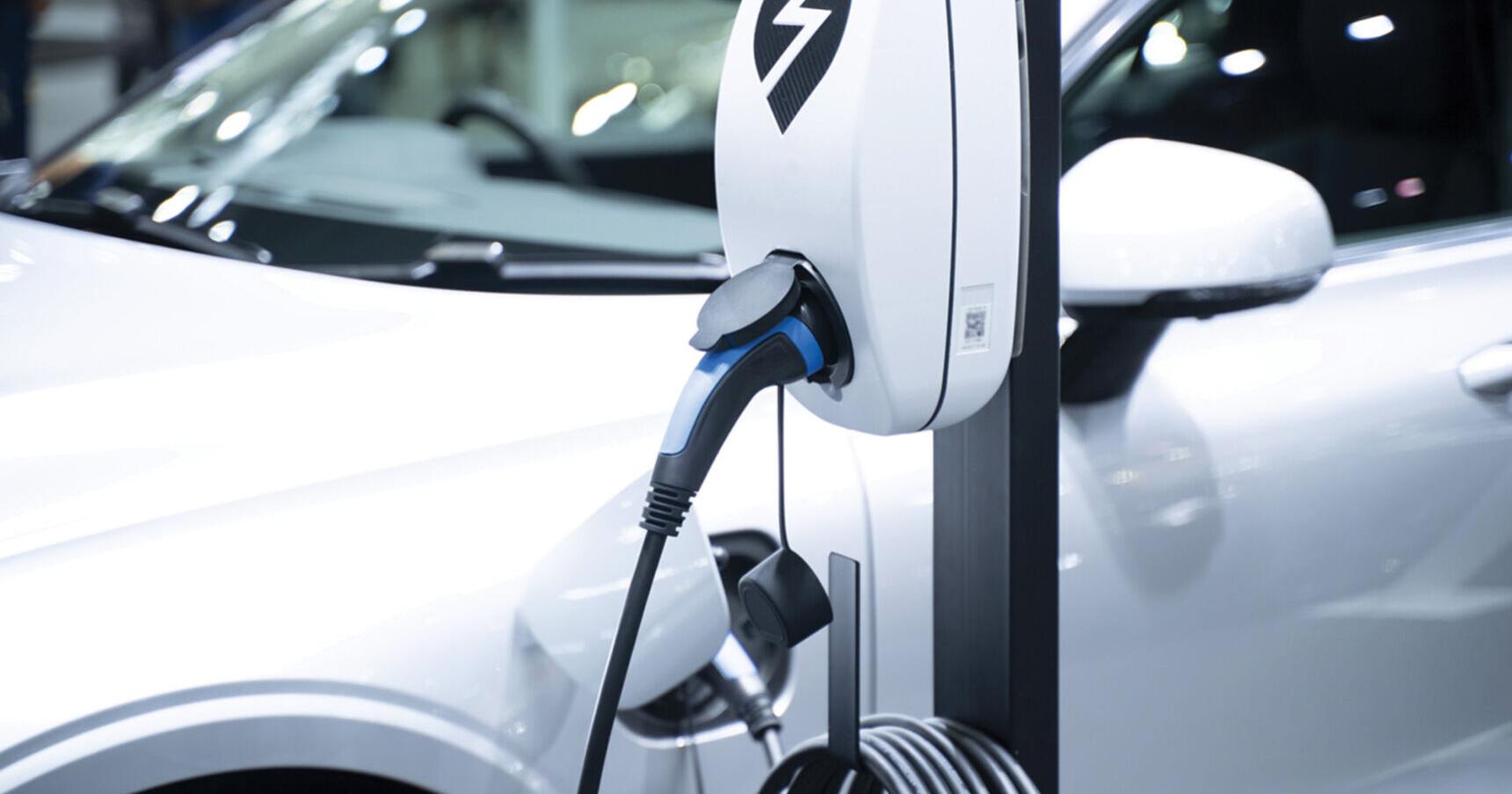 Electric vehicles on display for Environmental Fair in Lindsay - Vimarsana News