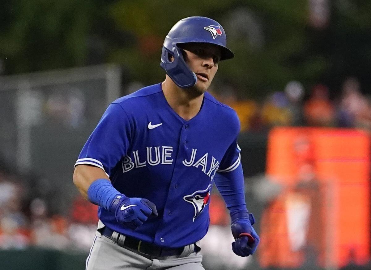 Blue Jays pitchers flirt with no-hitter