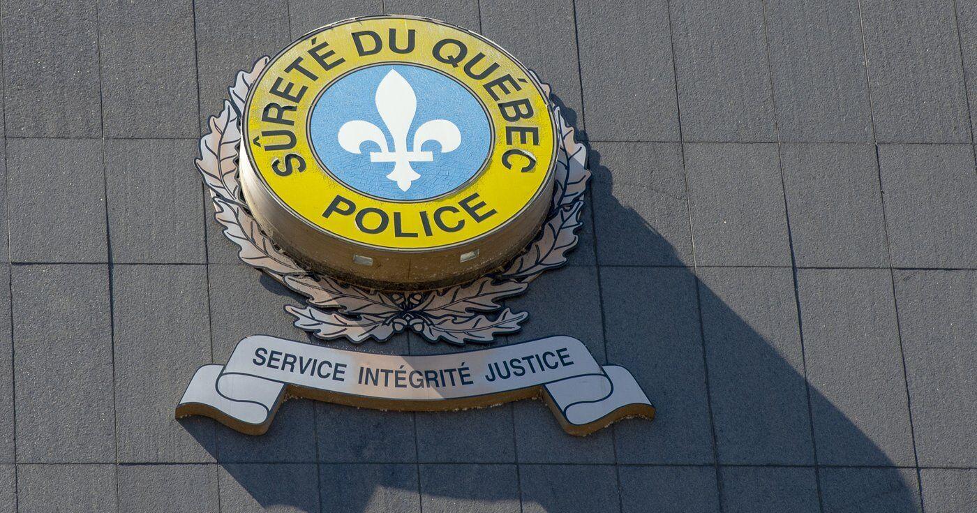 Police dismantle an operation making counterfeit documents in Montreal