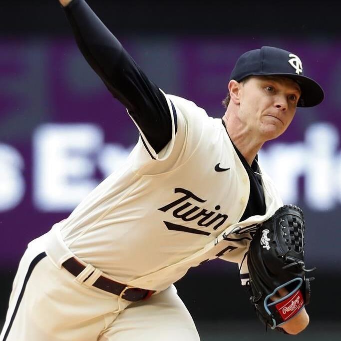 Twins beat White Sox 8-4