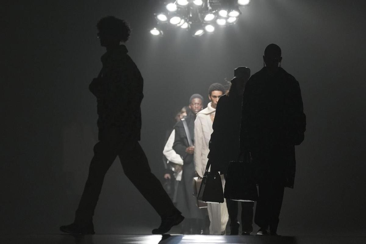 Milan Men's Fashion Week 2022: Is Fendi levelling up the gender-bending  menswear trend? The luxury fashion maison brought boundary-defying feminine  silhouettes to its autumn/winter show