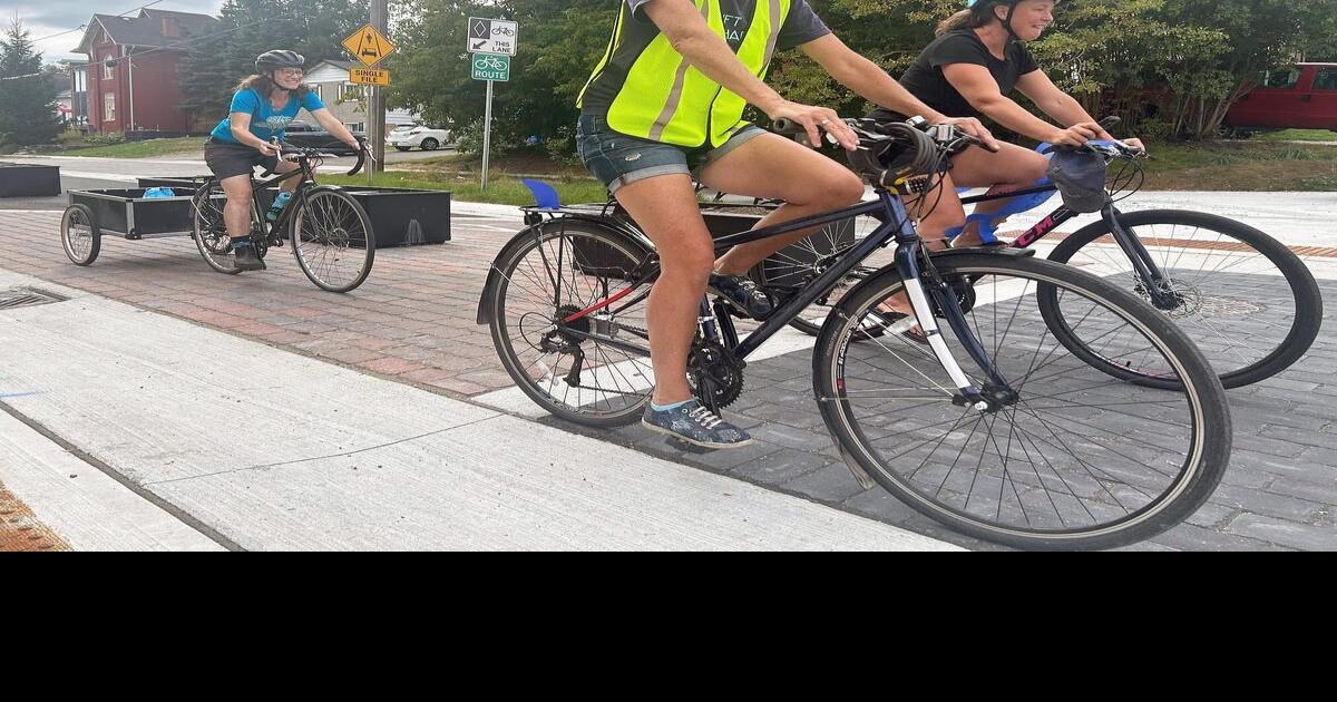 Bicycle parade celebrates opening of bicyclefirst Bethune Street