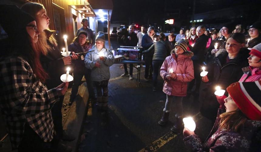 Photos: Candlelight vigil remembers crash victim Riddick MacHart