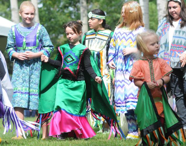 Curve Lake hosts annual pow wow Curve Lake hosts annual pow wow