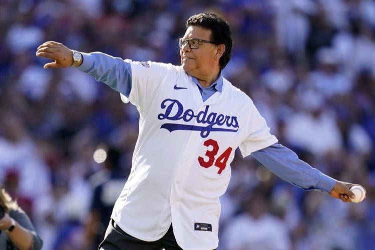 Valenzuela to be honored by Dodgers with No. 34 uniform patch during