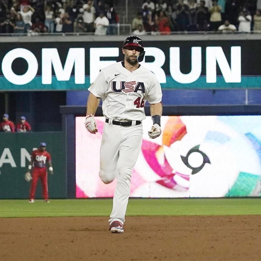 Luis Medina overcomes five walks, pitches five innings to lead A's past  White Sox, 7-4