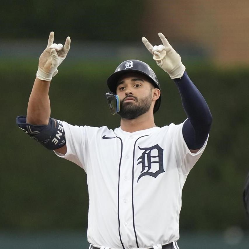 Carpenter homers twice to help Lorenzen and the Tigers beat the Mariners 6-0