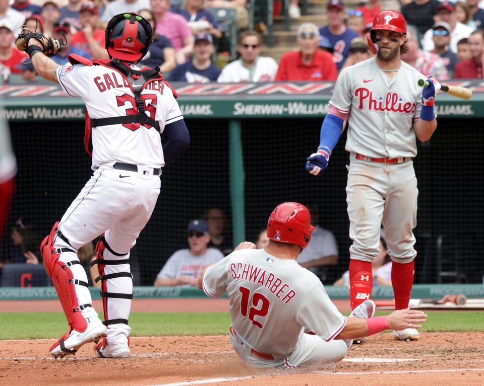 Trea Turner gives Phillies glimpse of his amazing base running