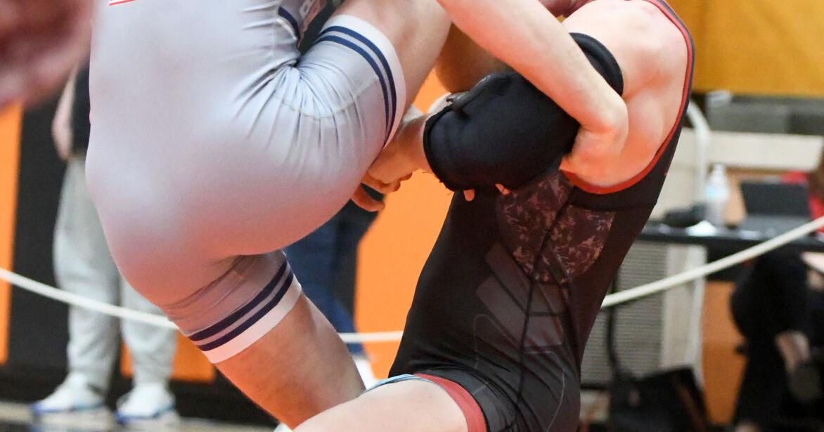 Bison win 1 title, punch 4 through to states | Sports | theprogressnews.com