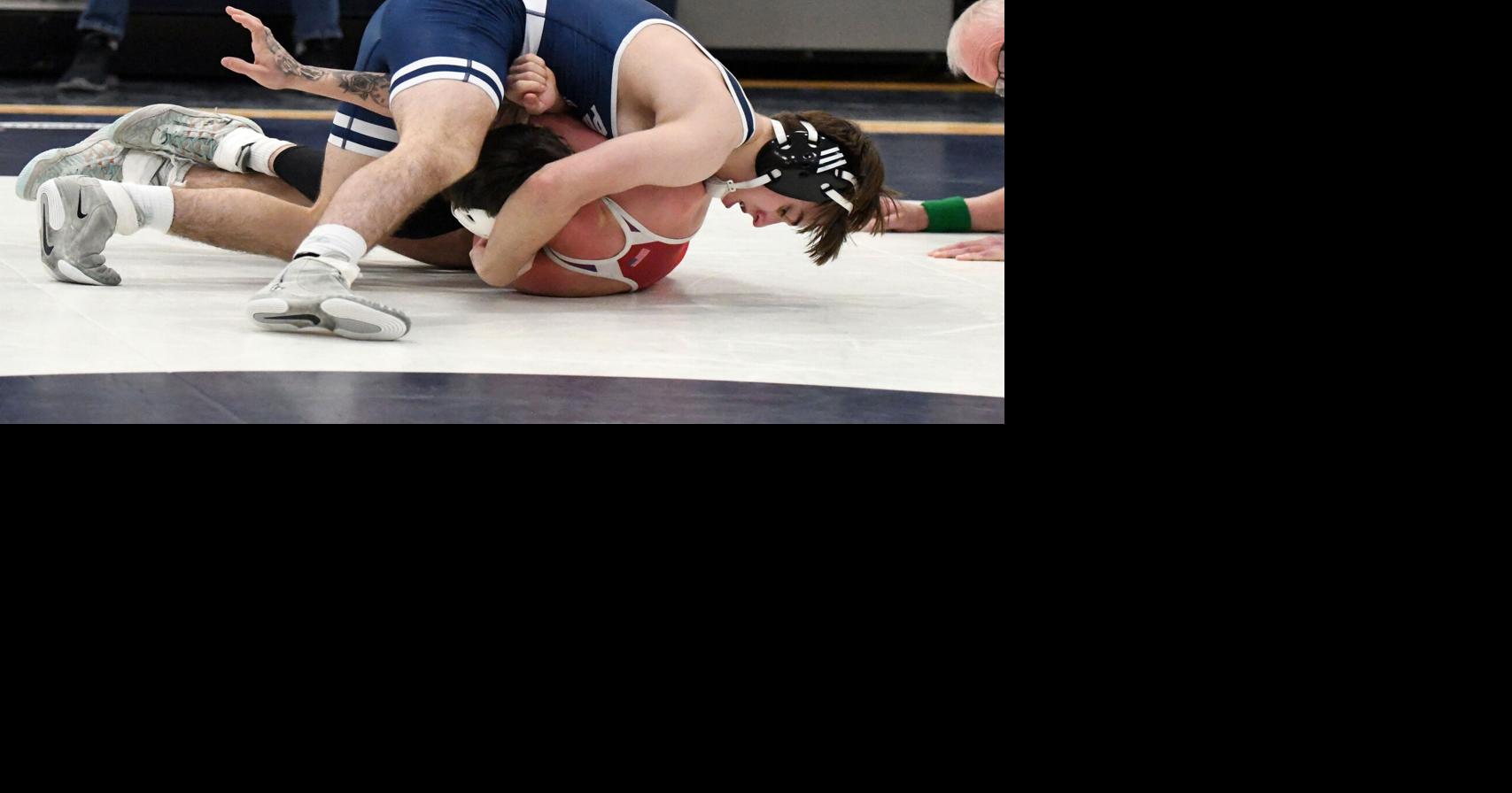 P-O wrestlers best West Branch to reach D-6 semifinals