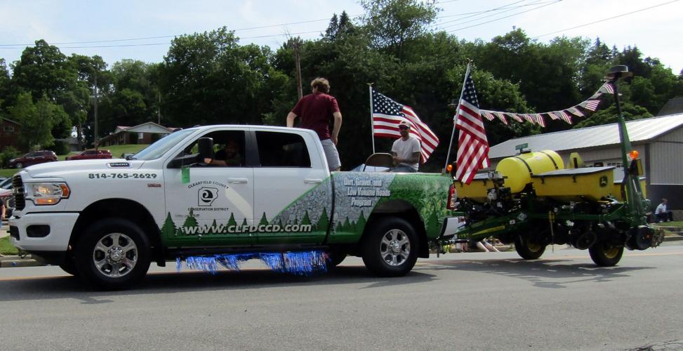GrampianPennBloom festival wraps up with 'America Strong' parade Progress News