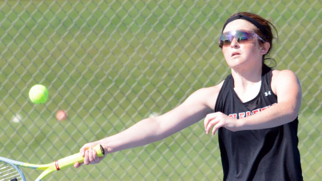 Clearfield downs Huntingdon 6-1