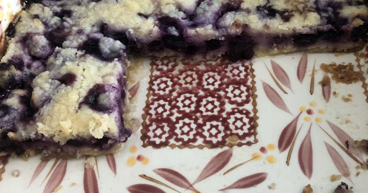 Get ready for summer picnics and potlucks with Blueberry Pie Bars - Vimarsana News