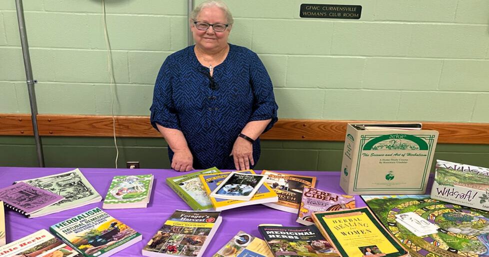 Curwensville Womans' Club meets News