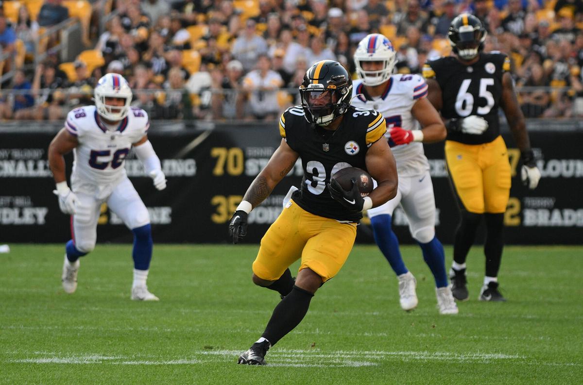 Steelers offensive starters dominate Bills in preseason victory