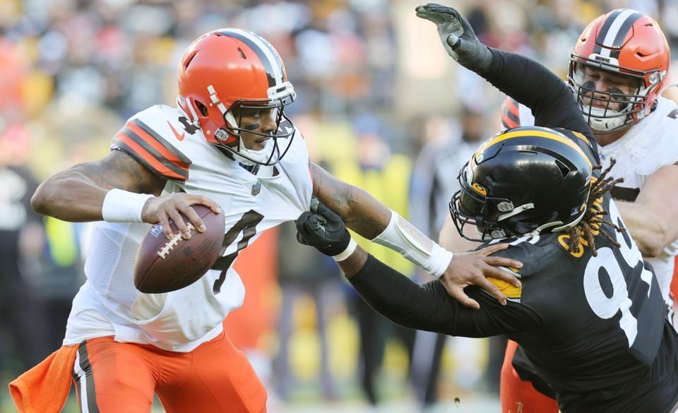 Watch: Steelers DT Larry Ogunjobi Works at OTAs