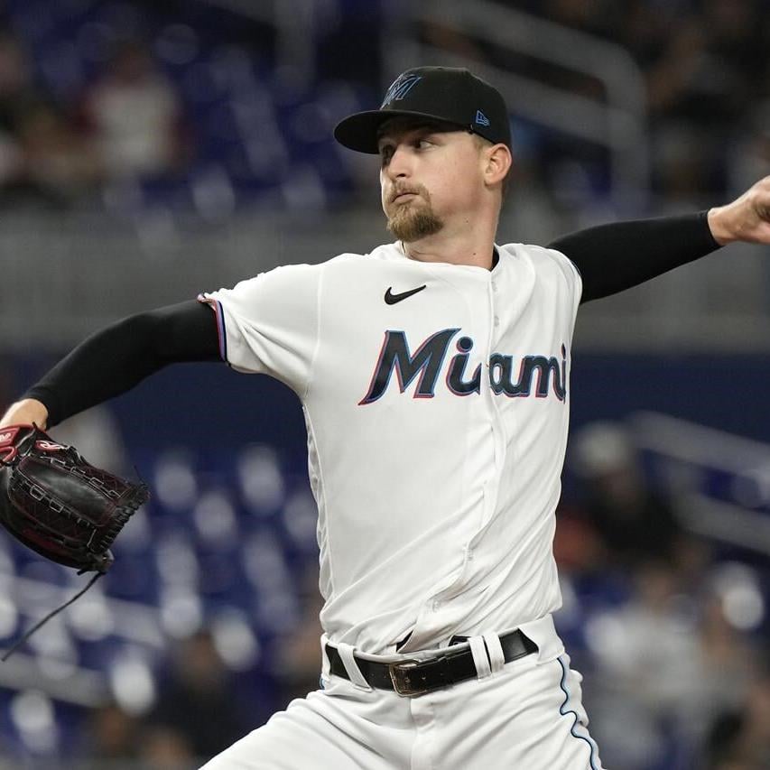 Garrett Cooper's 3-run HR highlights a 5-run 8th inning as Marlins beat  Pirates 6-4 - Newsday