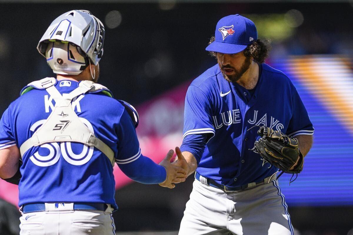 Hyun Jin Ryu keeps Jays in game in his return, but the bullpen?