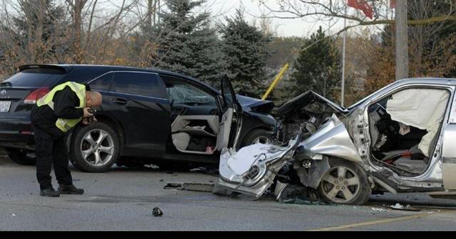 Head-on crash driver in Kitchener accident tried to steal other ...